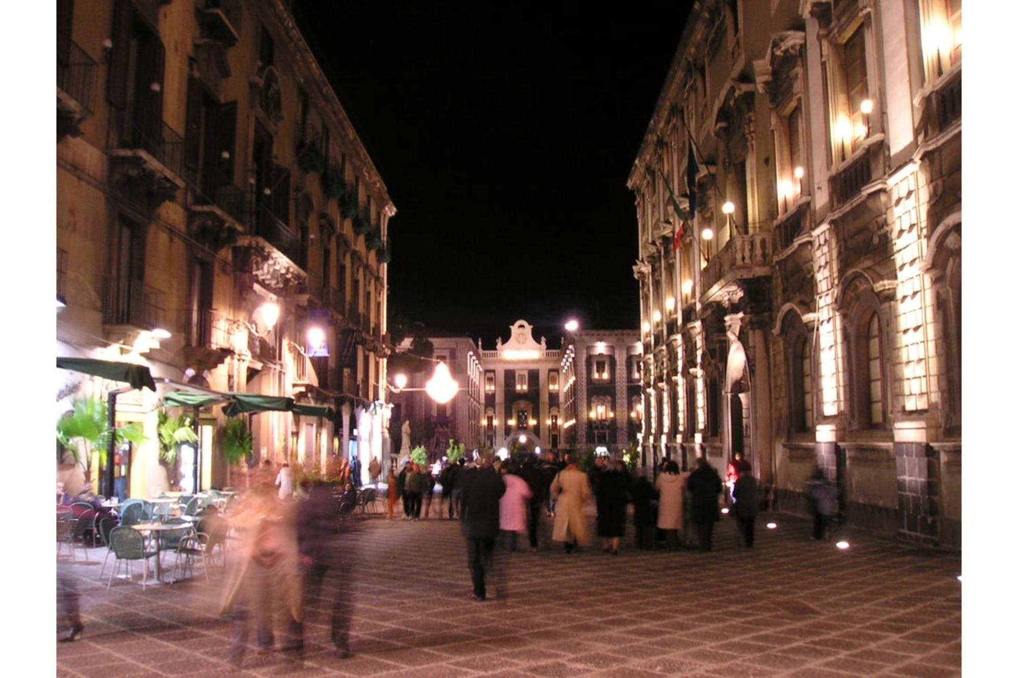 Arte House In The Historical Catania - Happy Rentals Exterior photo
